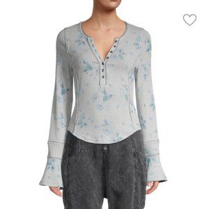 Free People long sleeve top. NWT. Size small.